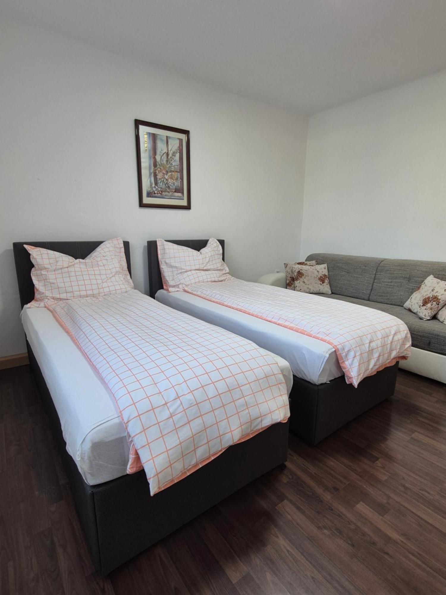 Apartment An Der Donau Krumnussbaum
