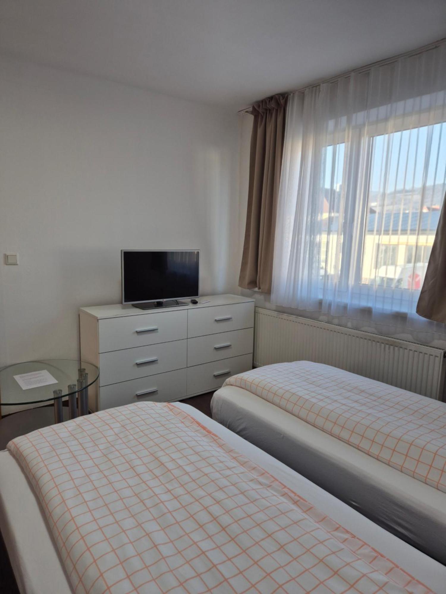 An Der Donau Apartment *